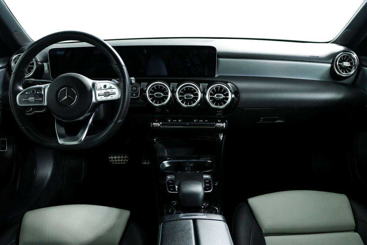 Купить Mercedes-Benz A-Класс с пробегом. Фото: #10