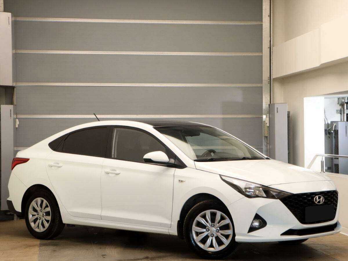 Купить Hyundai Solaris с пробегом. Фото: #2