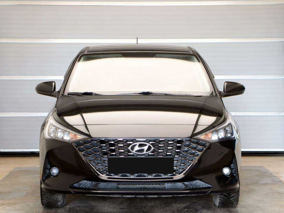 Купить Hyundai Solaris с пробегом. Фото: #1