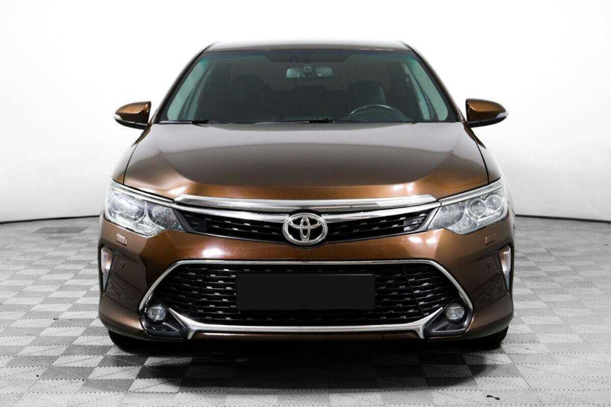 Купить Toyota Camry с пробегом. Фото: #1
