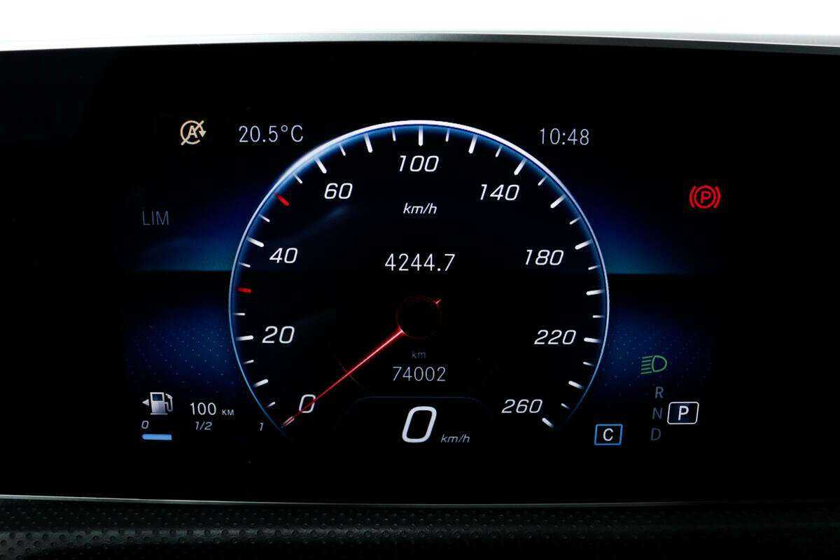 Купить Mercedes-Benz CLA с пробегом. Фото: #9