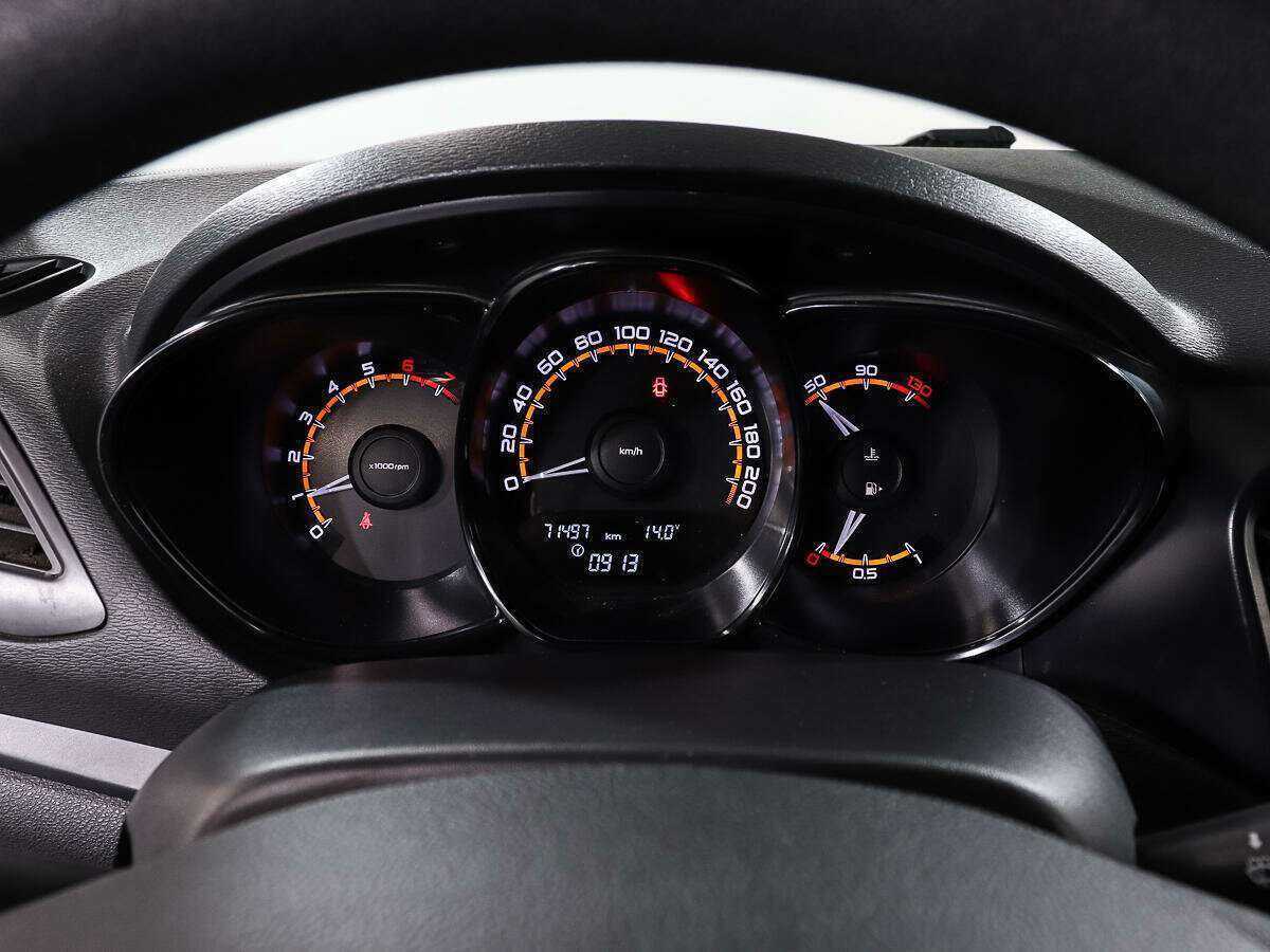 Купить Lada (ВАЗ) Vesta с пробегом. Фото: #10