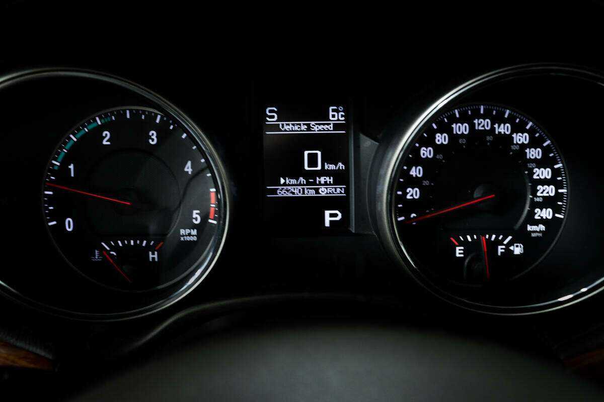 Купить Jeep Grand Cherokee с пробегом. Фото: #7