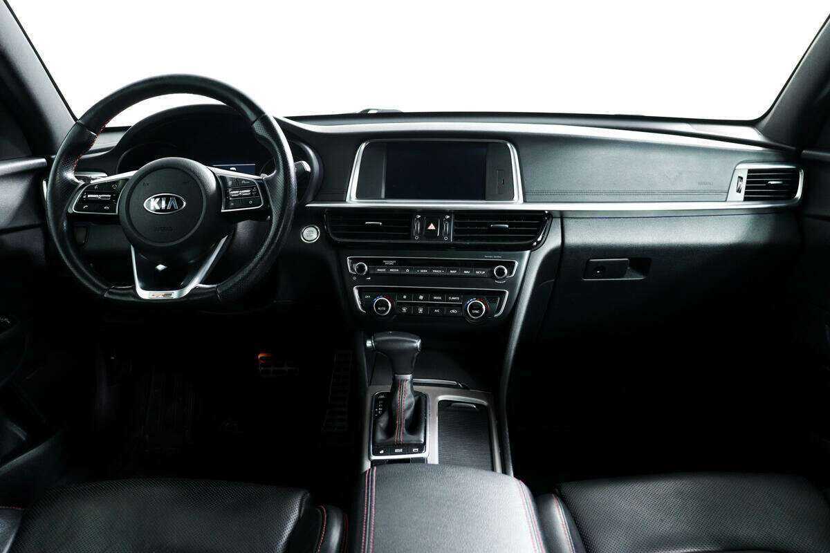 Купить Kia Optima с пробегом. Фото: #10