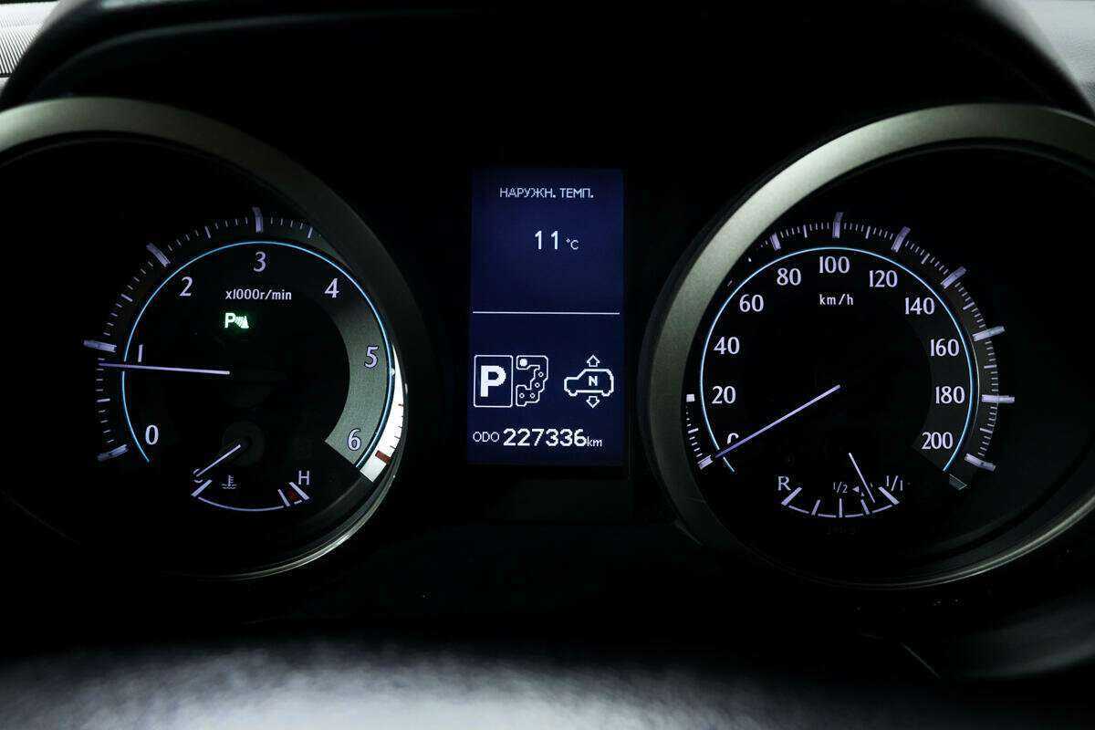 Купить Toyota Land Cruiser Prado с пробегом. Фото: #7