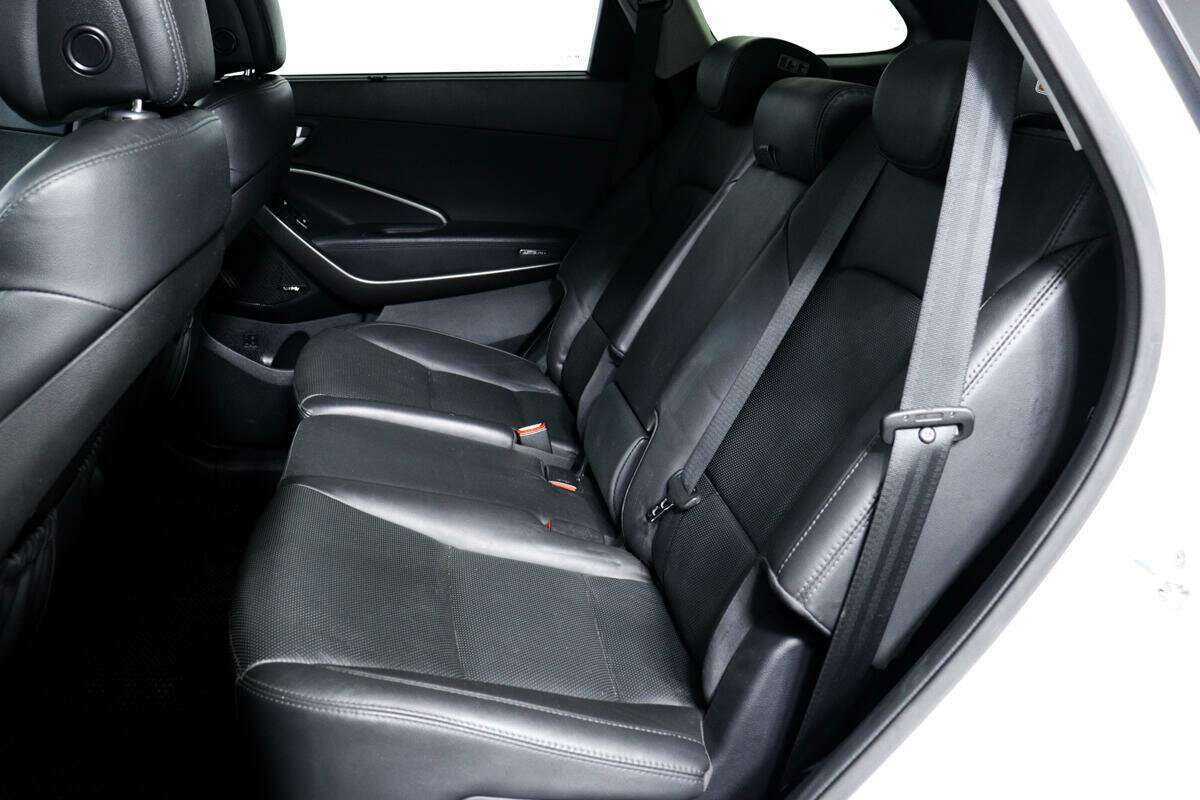 Купить Hyundai Santa Fe с пробегом. Фото: #11