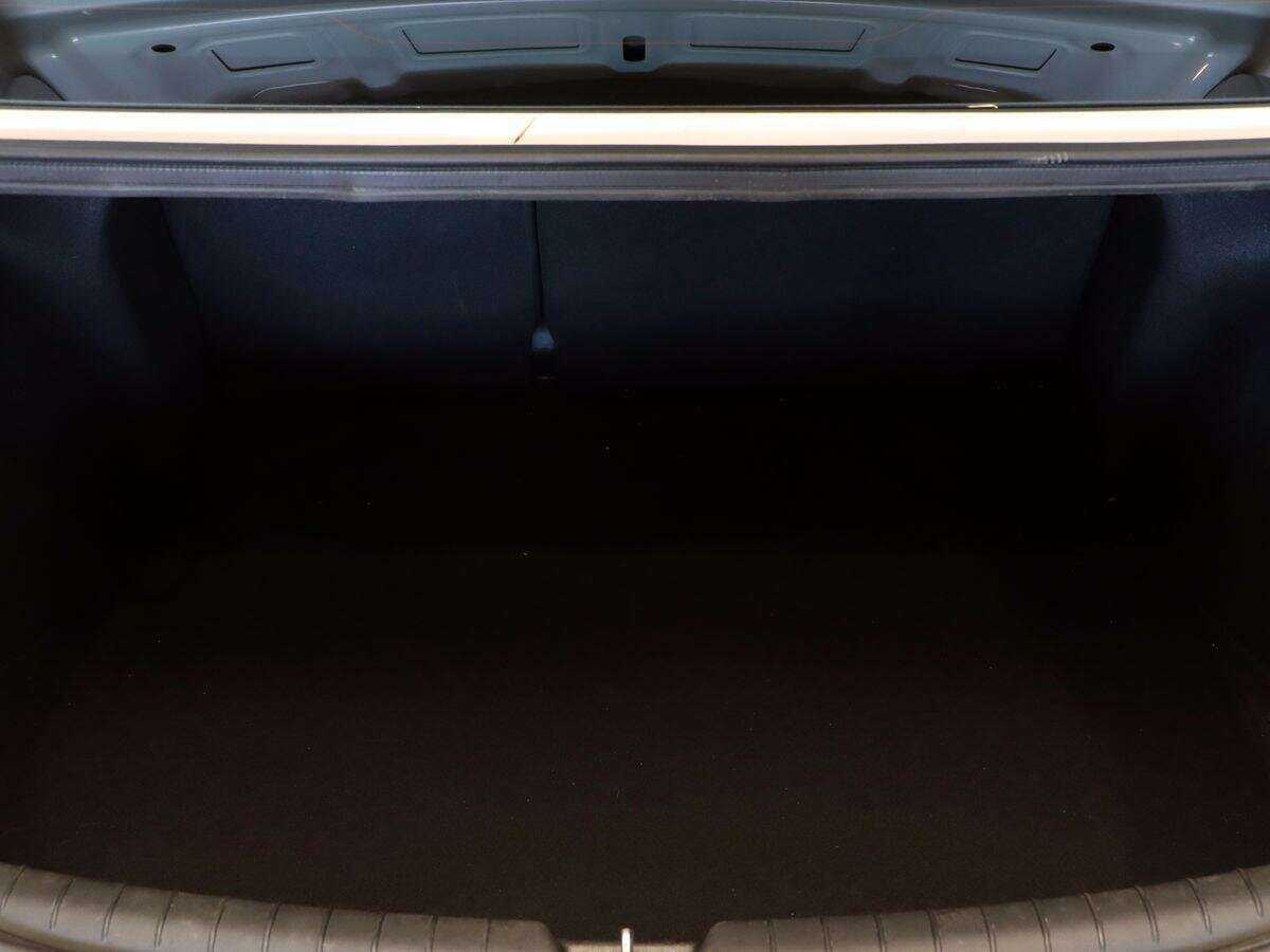 Купить Hyundai Solaris с пробегом. Фото: #9