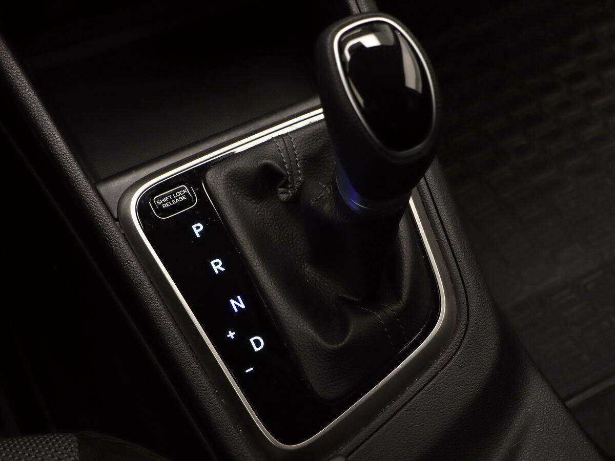 Купить Hyundai Solaris с пробегом. Фото: #11