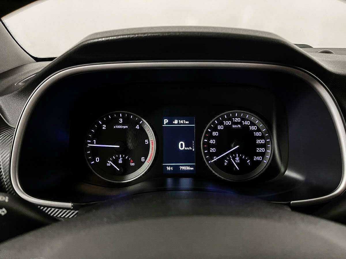 Купить Hyundai Tucson с пробегом. Фото: #8