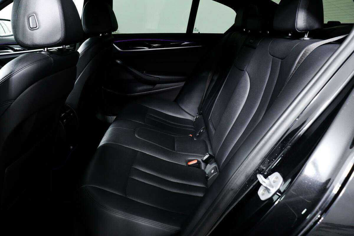 Купить BMW 5 серии с пробегом. Фото: #11