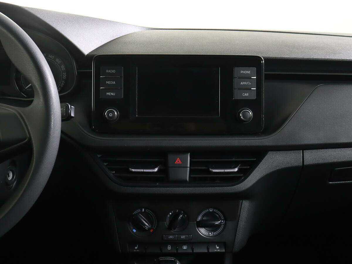 Купить Skoda Rapid с пробегом. Фото: #11