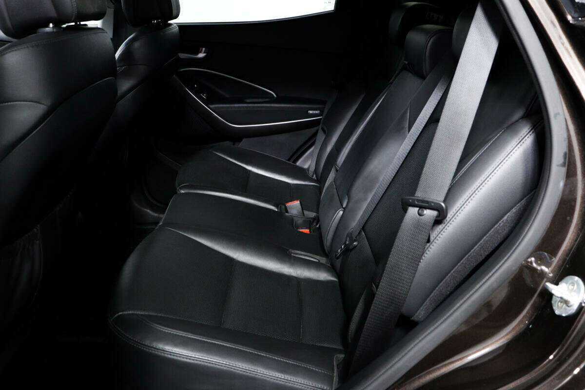 Купить Hyundai Santa Fe с пробегом. Фото: #11