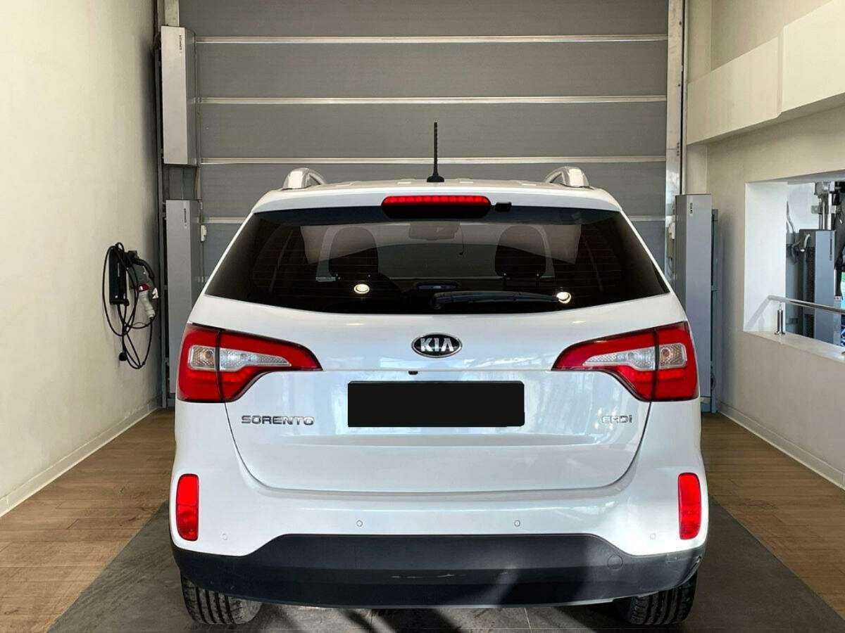 Купить Kia Sorento с пробегом. Фото: #4
