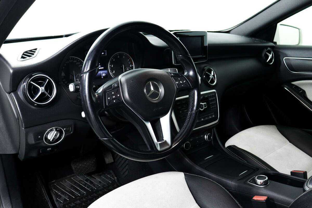 Купить Mercedes-Benz A-Класс с пробегом. Фото: #12