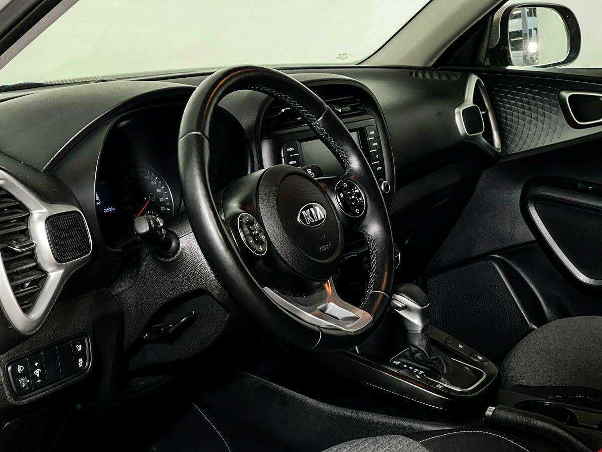 Купить Kia Soul с пробегом. Фото: #10