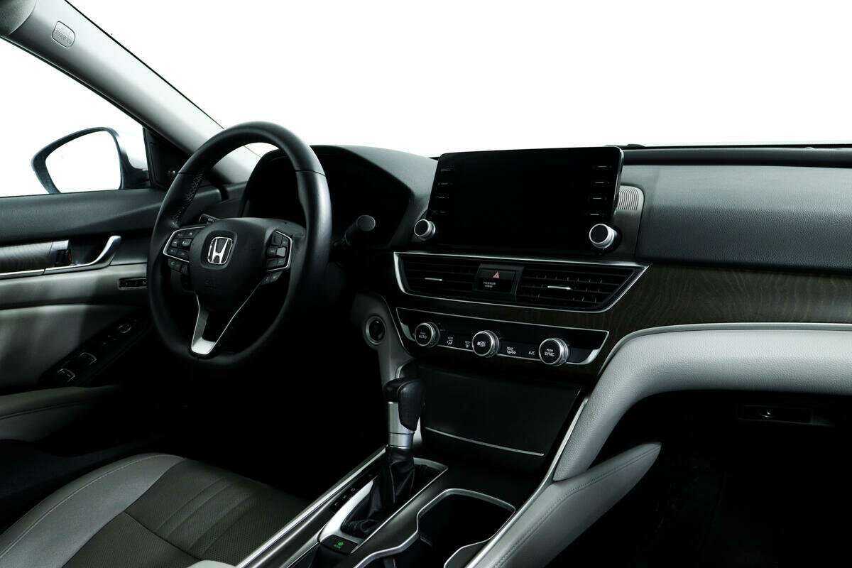 Купить Honda Accord с пробегом. Фото: #8