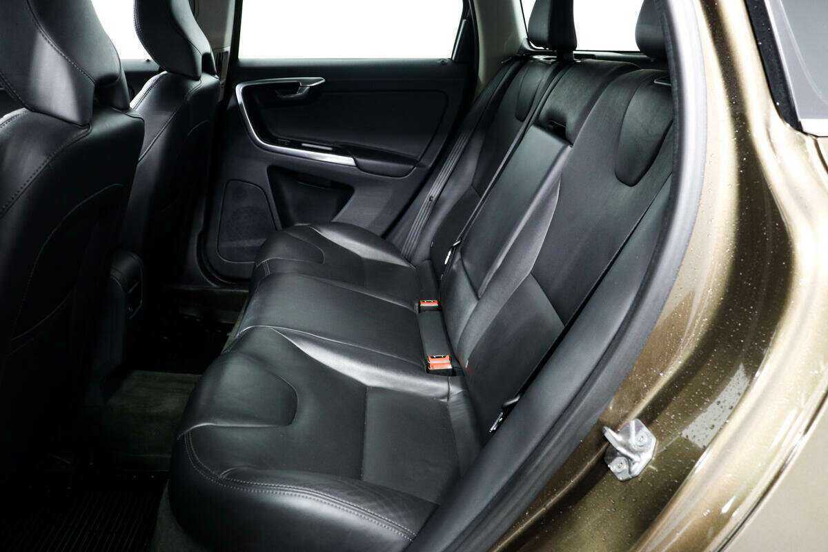 Купить Volvo XC60 с пробегом. Фото: #11