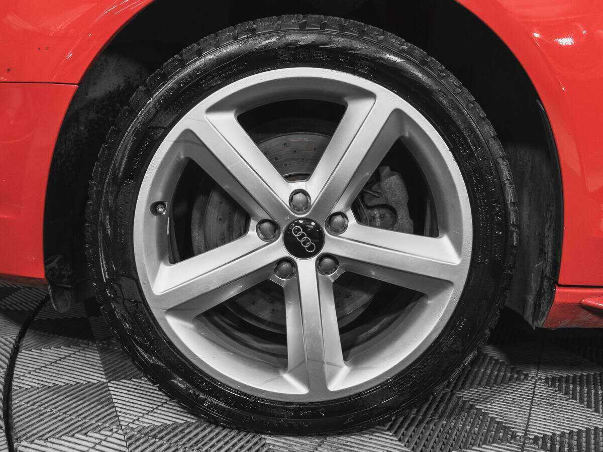 Купить Audi A4 с пробегом. Фото: #15