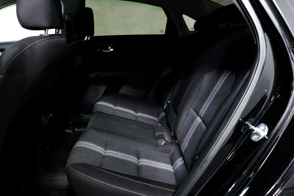 Купить Kia Cerato с пробегом. Фото: #11