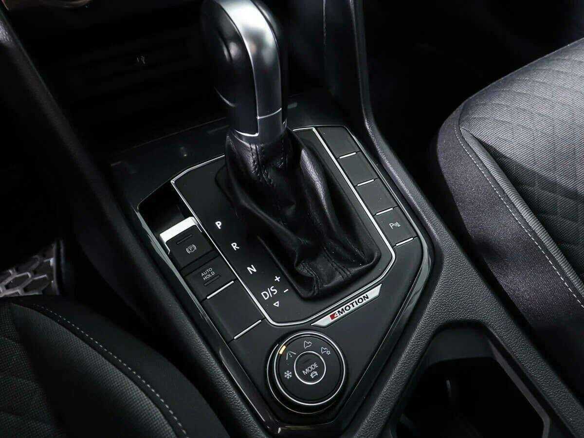 Купить Volkswagen Tiguan с пробегом. Фото: #17
