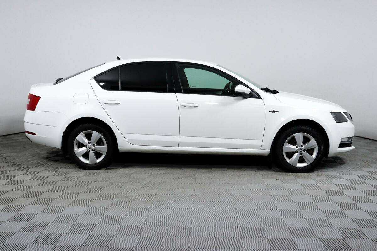 Купить Skoda Octavia с пробегом. Фото: #3