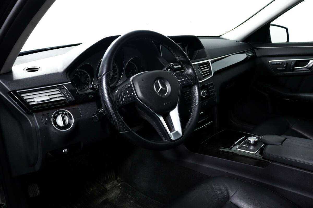 Купить Mercedes-Benz E-Класс с пробегом. Фото: #12