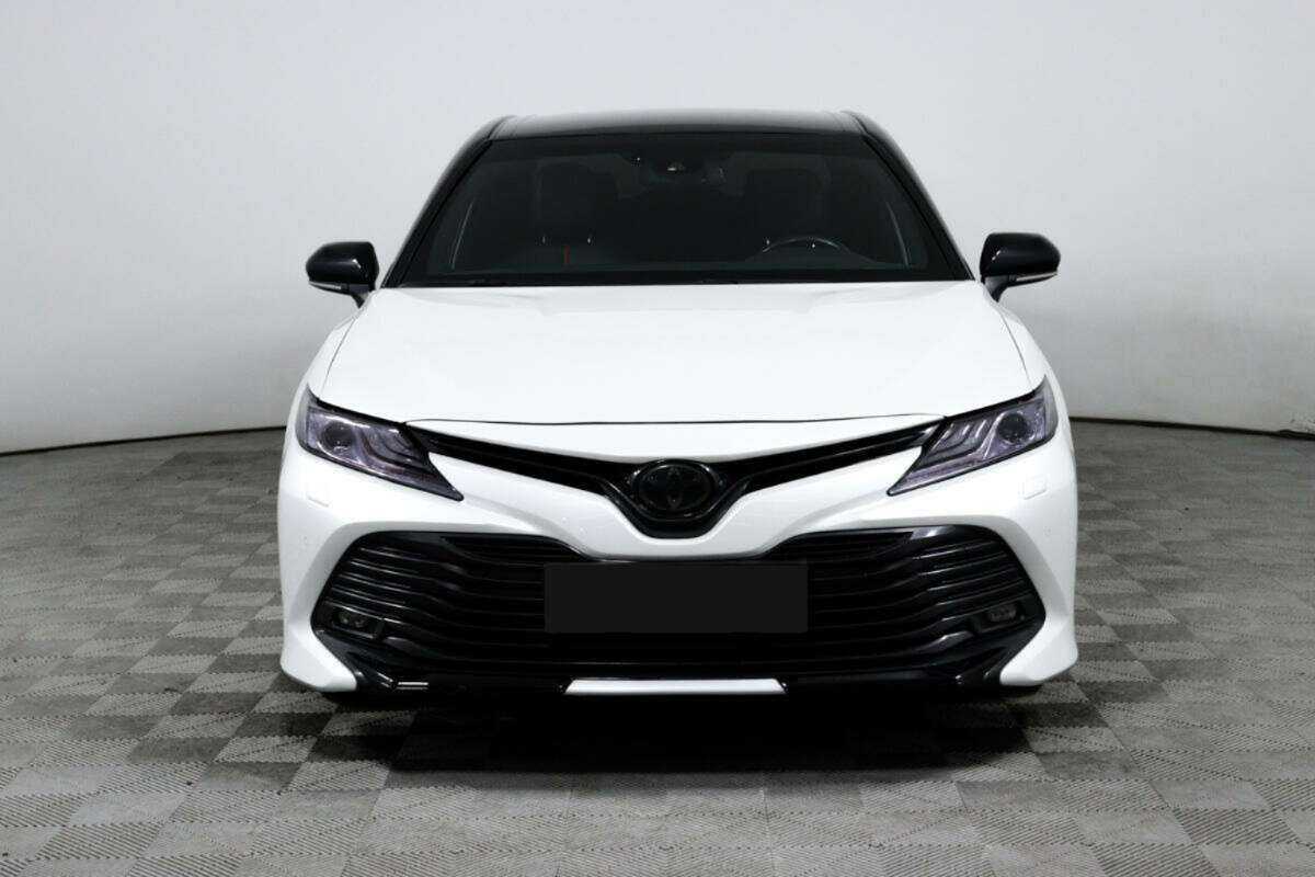 Купить Toyota Camry с пробегом. Фото: #1