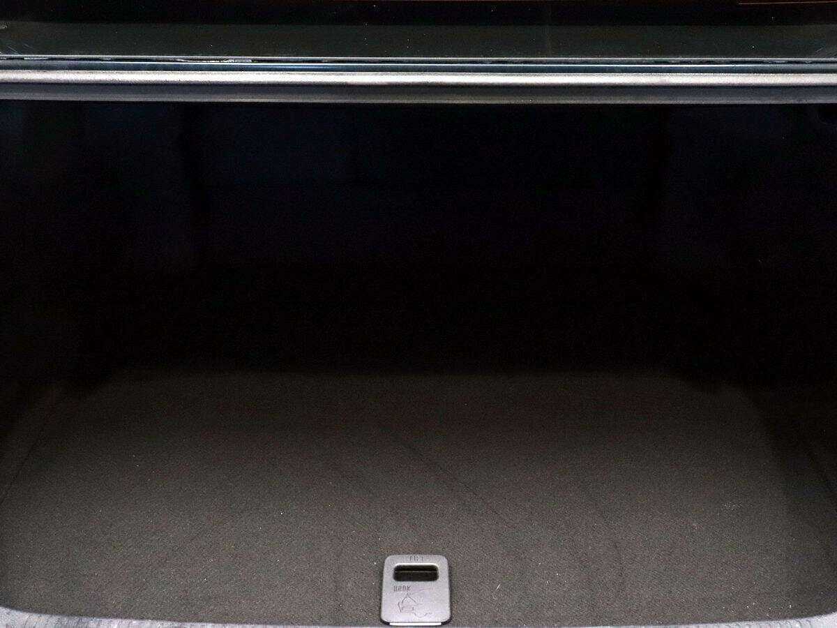 Купить Toyota Camry с пробегом. Фото: #9