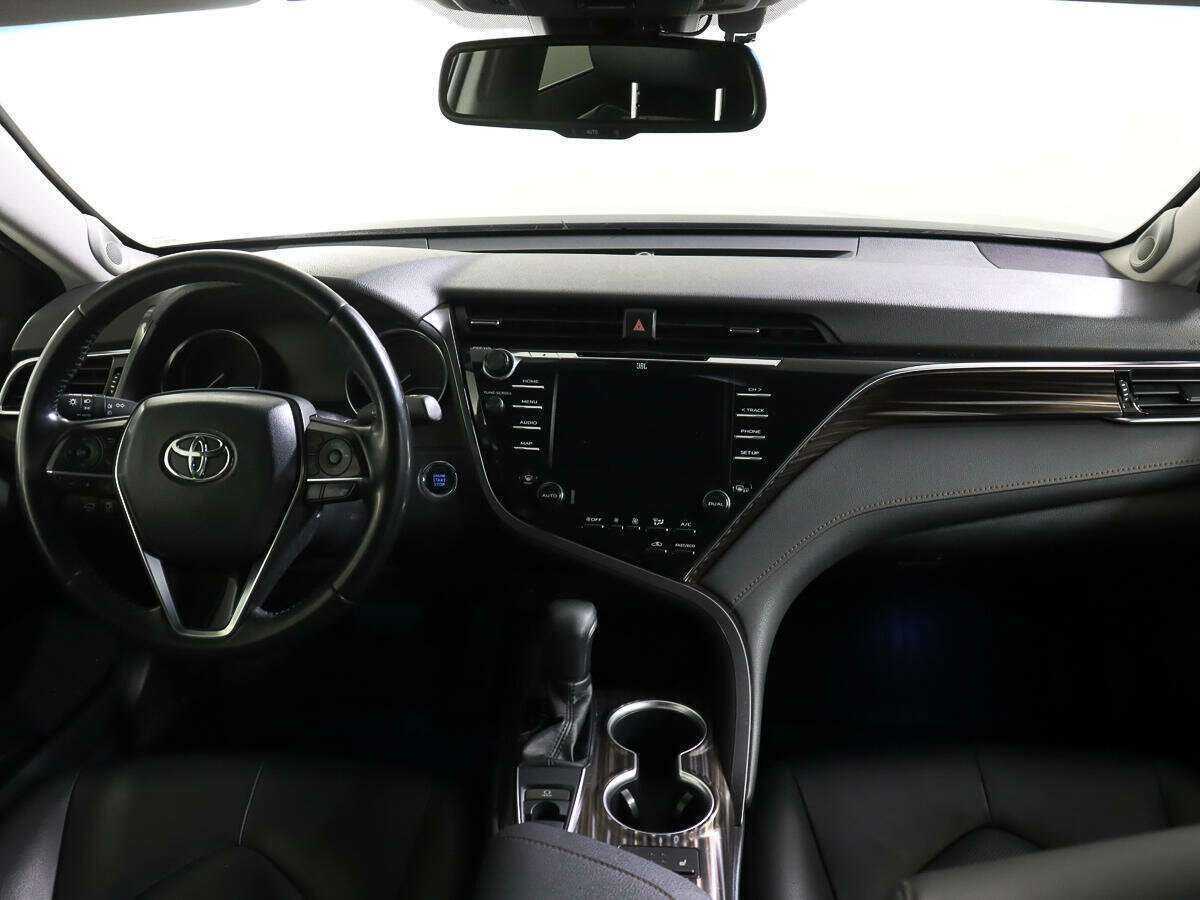 Купить Toyota Camry с пробегом. Фото: #11