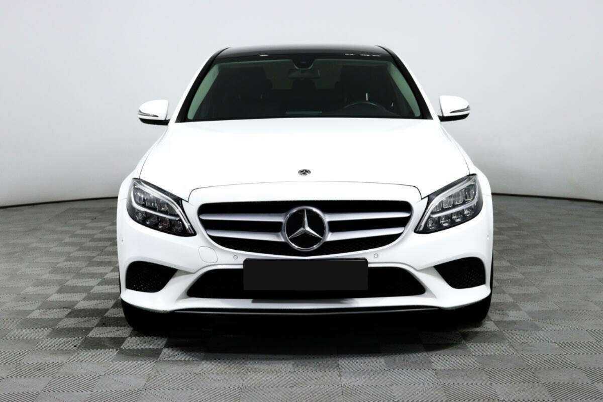 Купить Mercedes-Benz C-Класс с пробегом. Фото: #1