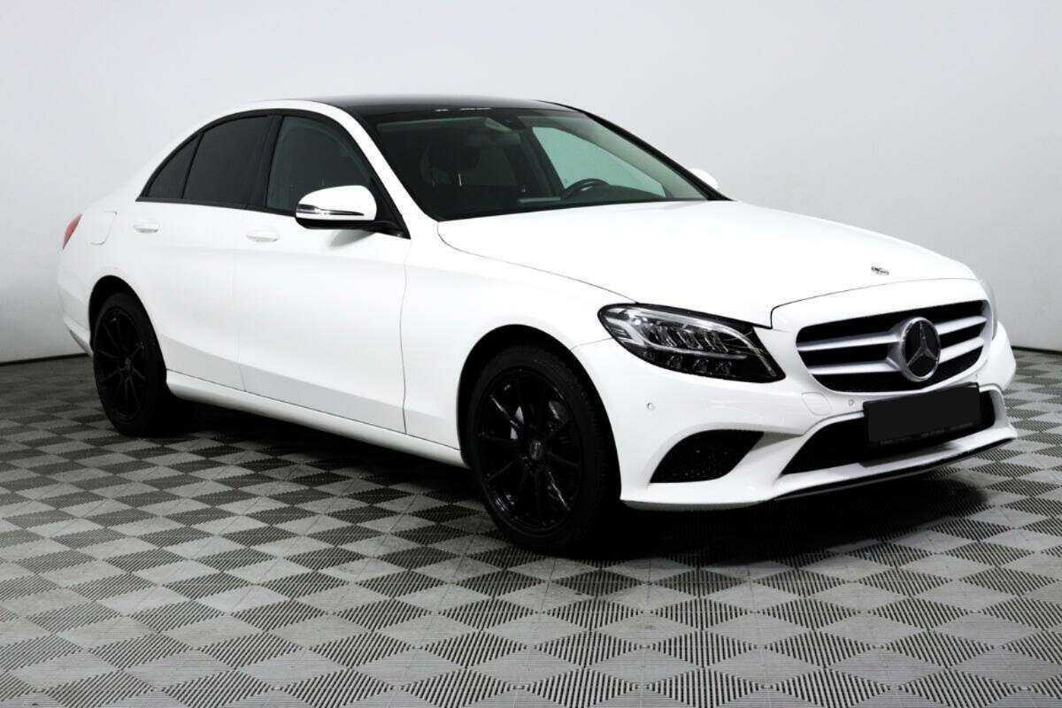 Купить Mercedes-Benz C-Класс с пробегом. Фото: #2