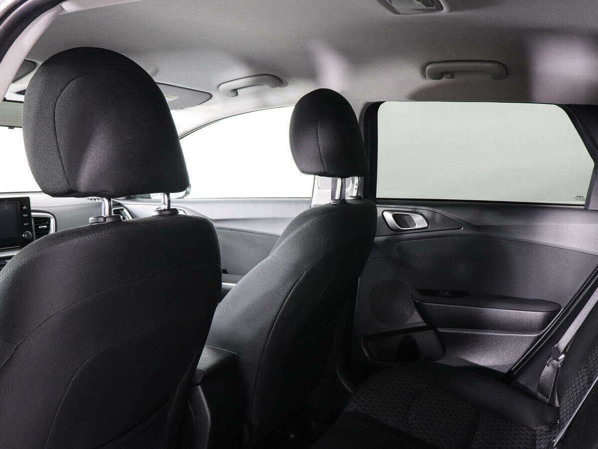 Купить Kia Ceed с пробегом. Фото: #11