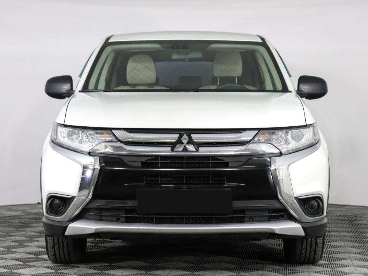 Купить Mitsubishi Outlander с пробегом. Фото: #1