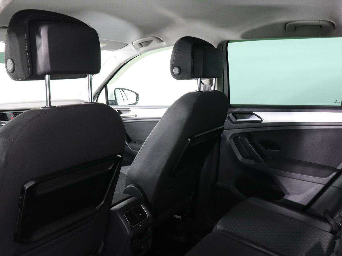 Купить Volkswagen Tiguan с пробегом. Фото: #10