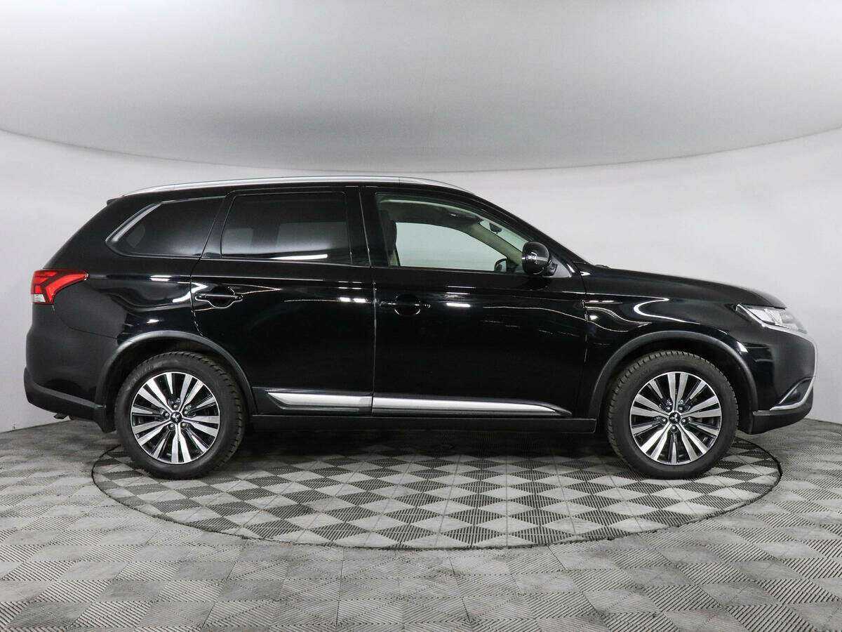 Купить Mitsubishi Outlander с пробегом. Фото: #3