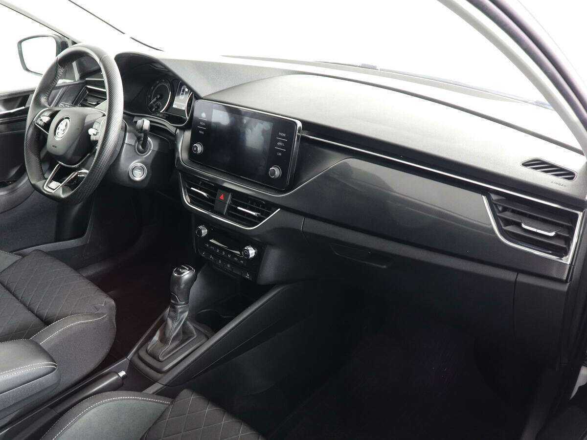 Купить Skoda Rapid с пробегом. Фото: #9