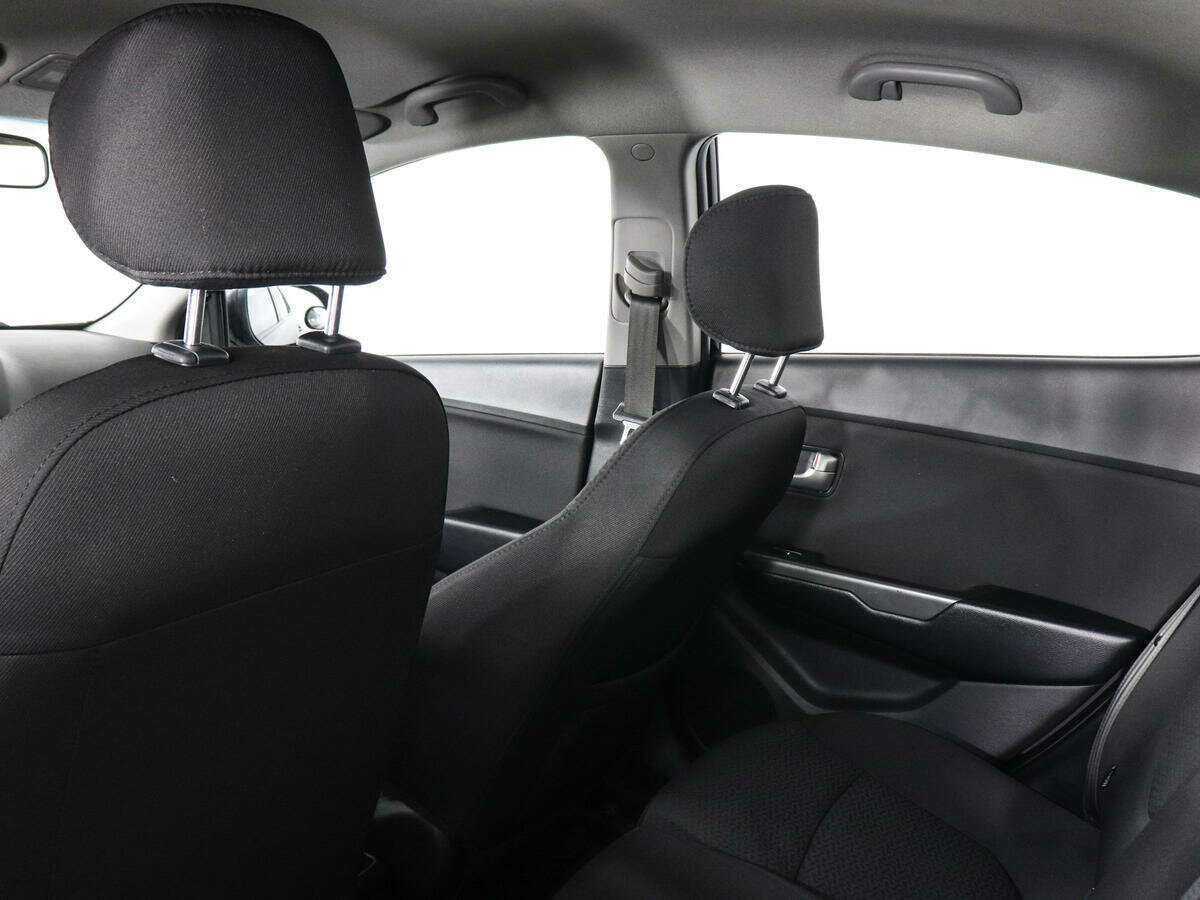 Купить Kia Rio с пробегом. Фото: #11