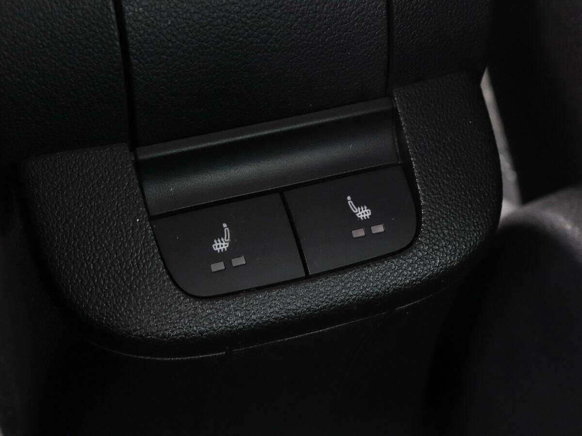 Купить Skoda Rapid с пробегом. Фото: #18