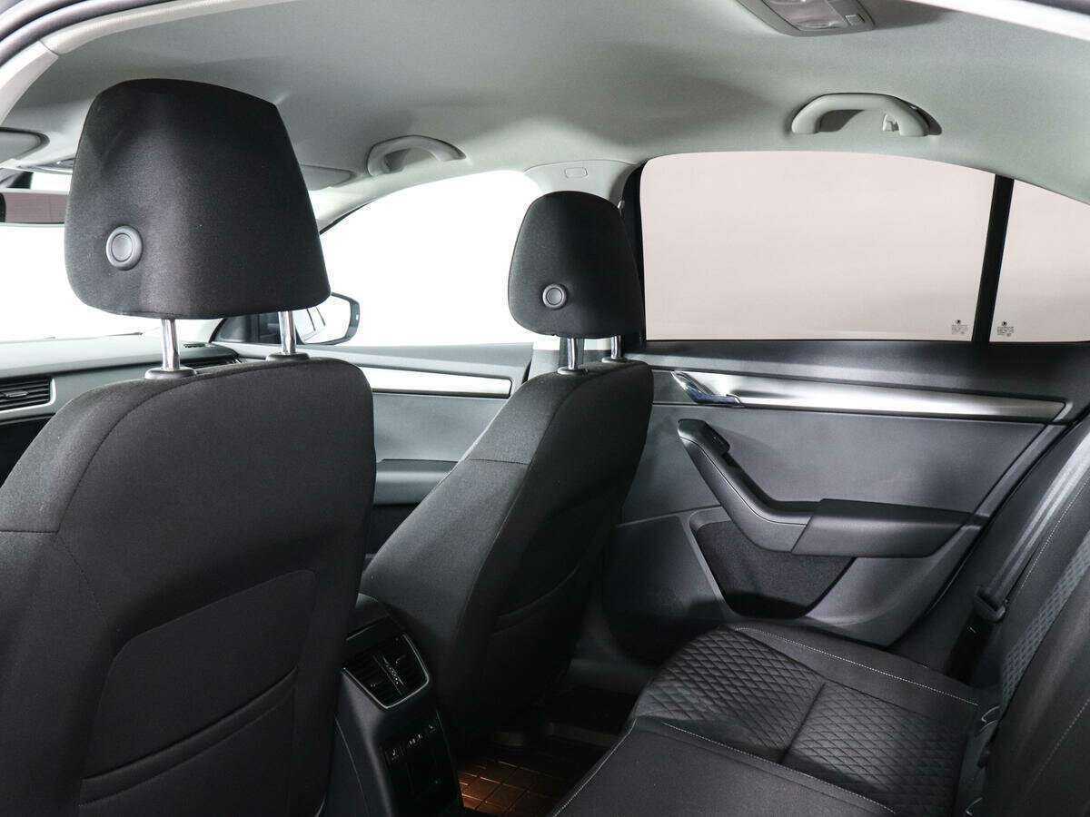 Купить Skoda Octavia с пробегом. Фото: #11