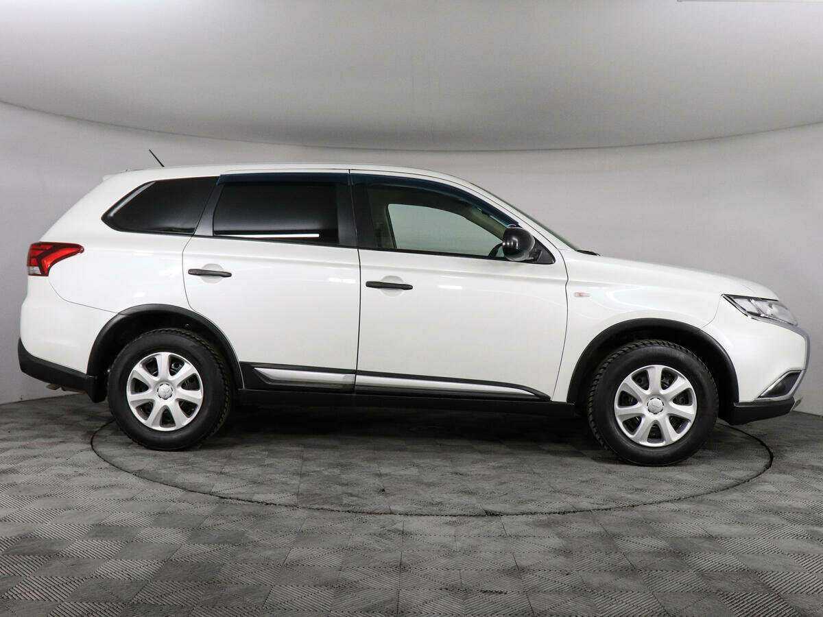 Купить Mitsubishi Outlander с пробегом. Фото: #3