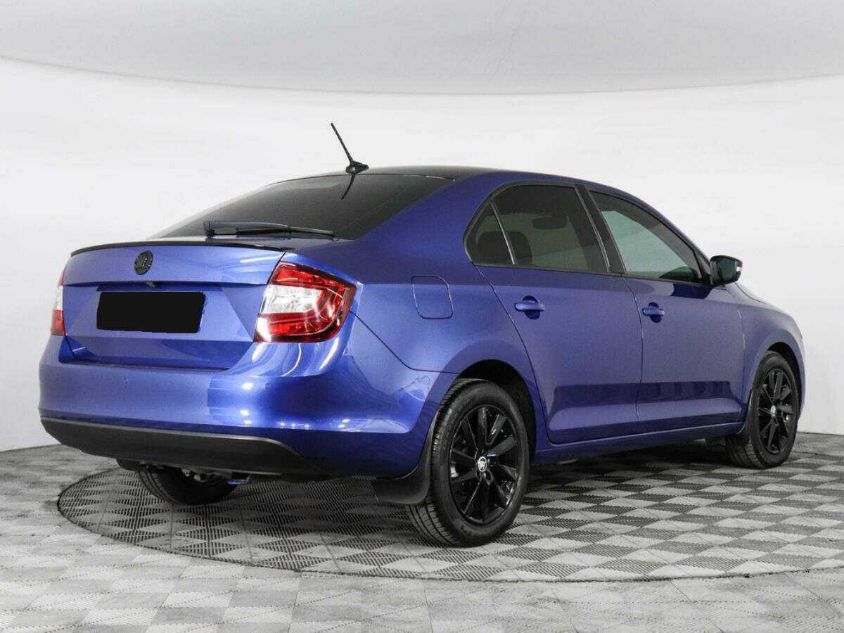 Купить Skoda Rapid с пробегом. Фото: #4