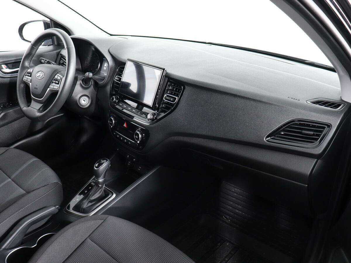 Купить Hyundai Solaris с пробегом. Фото: #9