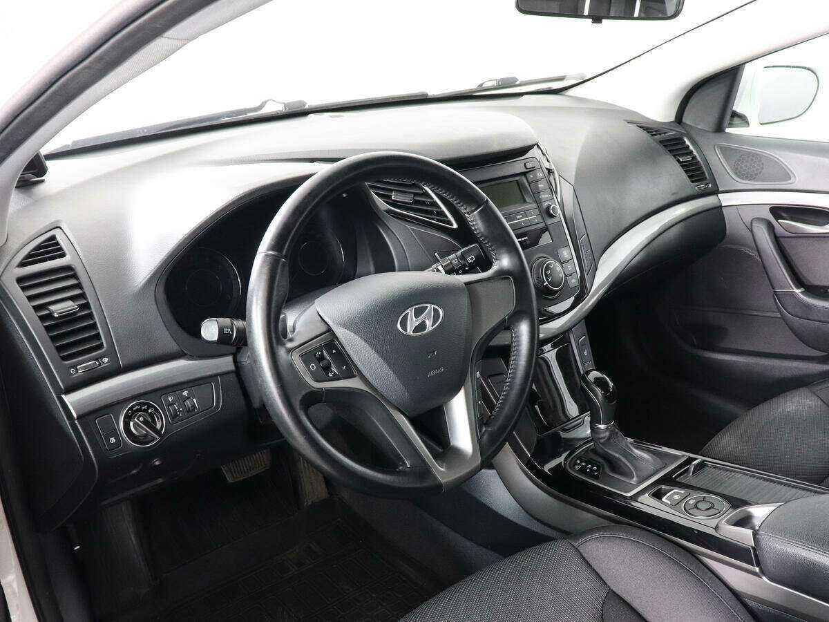 Купить Hyundai i40 с пробегом. Фото: #7