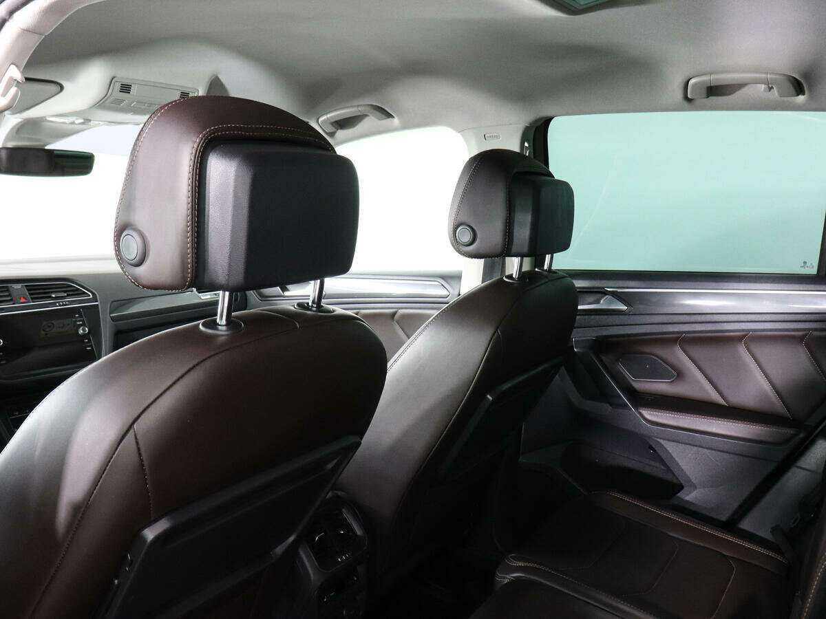 Купить Volkswagen Tiguan с пробегом. Фото: #11