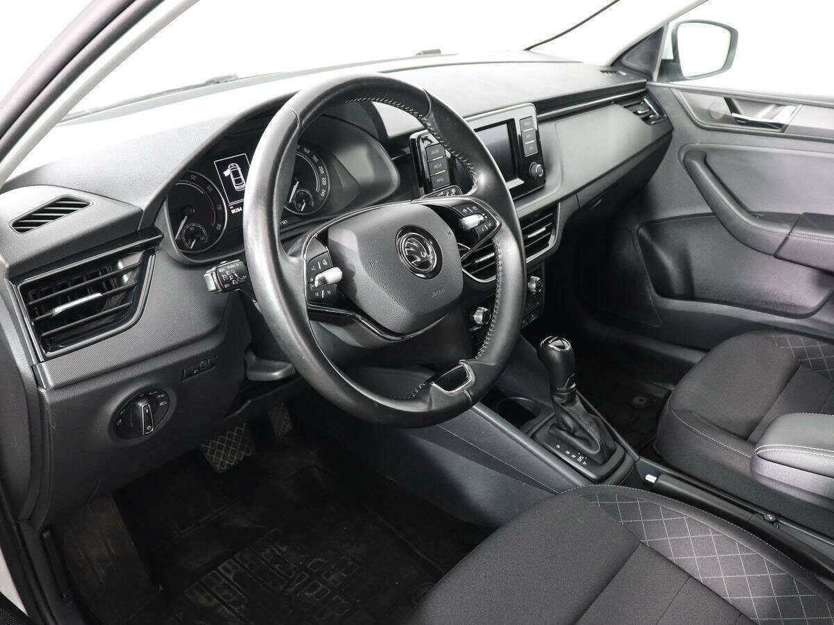 Купить Skoda Rapid с пробегом. Фото: #7