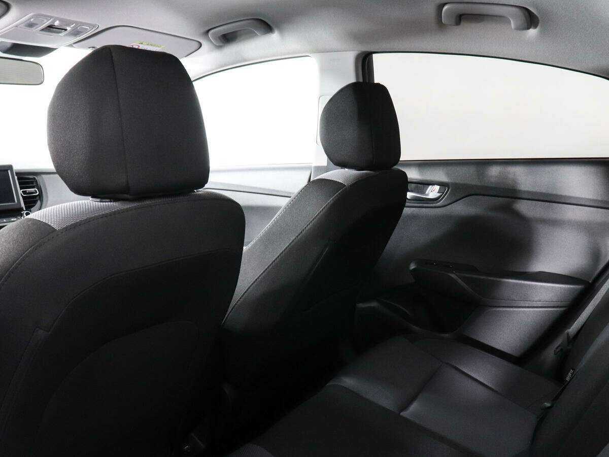 Купить Hyundai Solaris с пробегом. Фото: #7