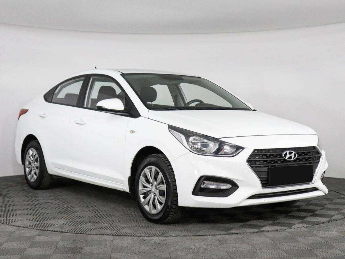 Купить Hyundai Solaris с пробегом. Фото: #2