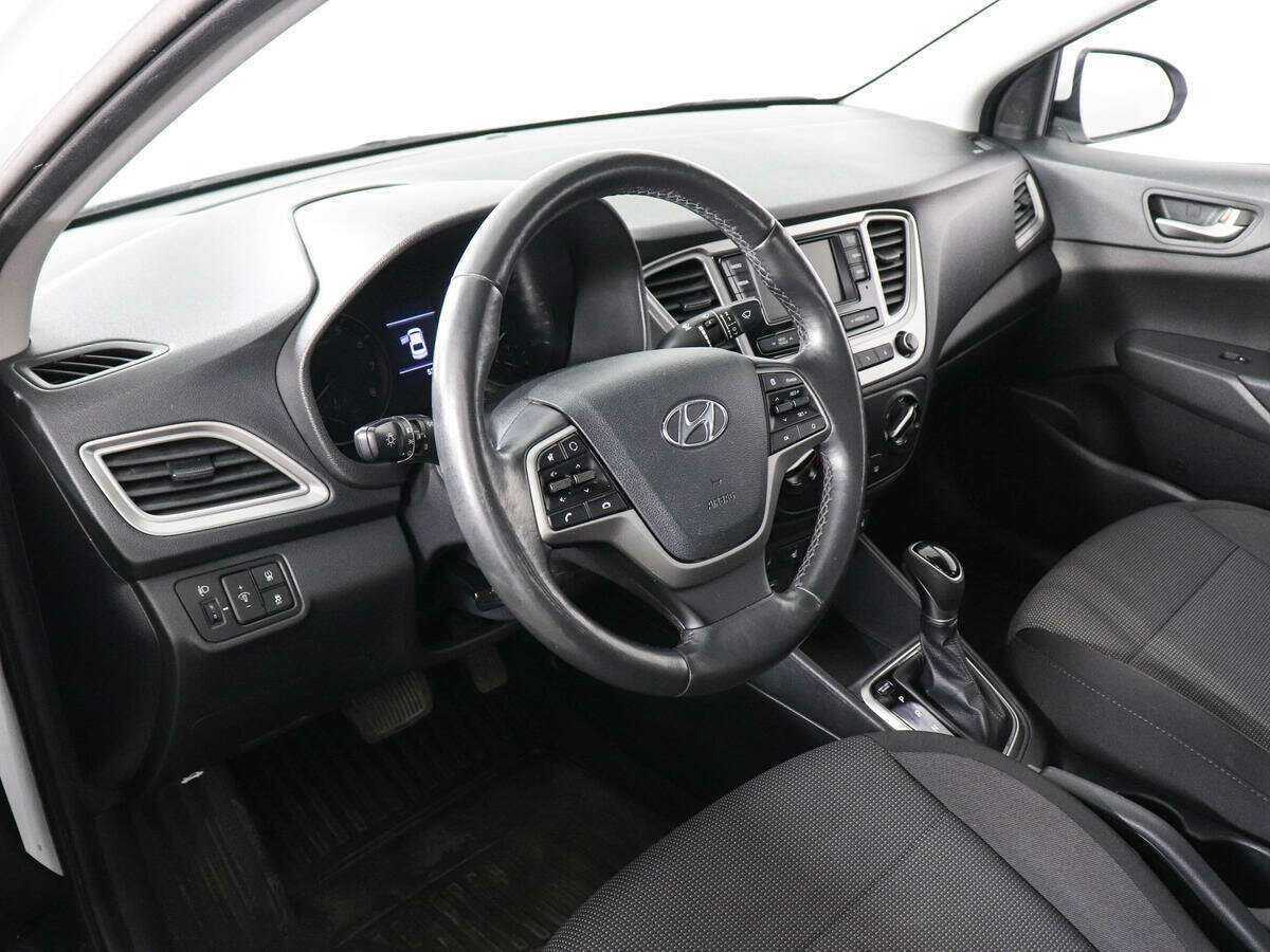 Купить Hyundai Solaris с пробегом. Фото: #7