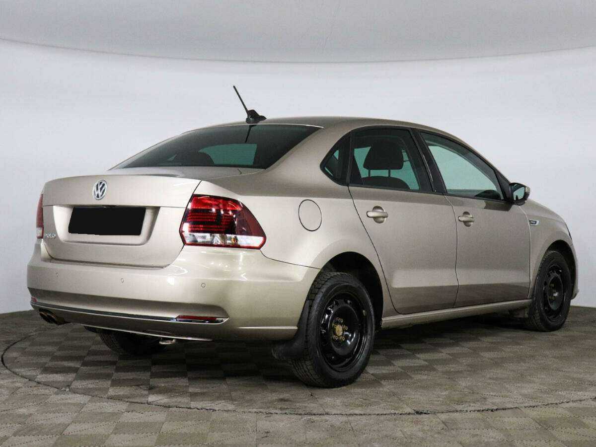 Купить Volkswagen Polo с пробегом. Фото: #4
