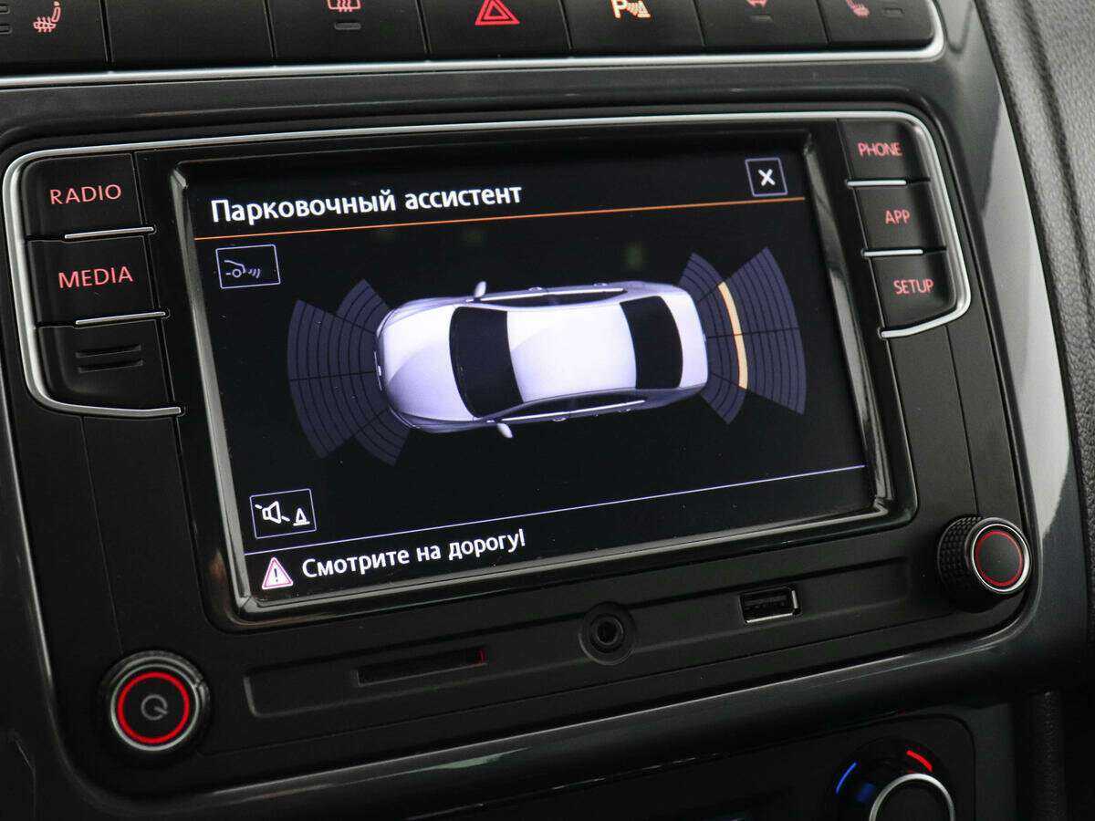 Купить Volkswagen Polo с пробегом. Фото: #12